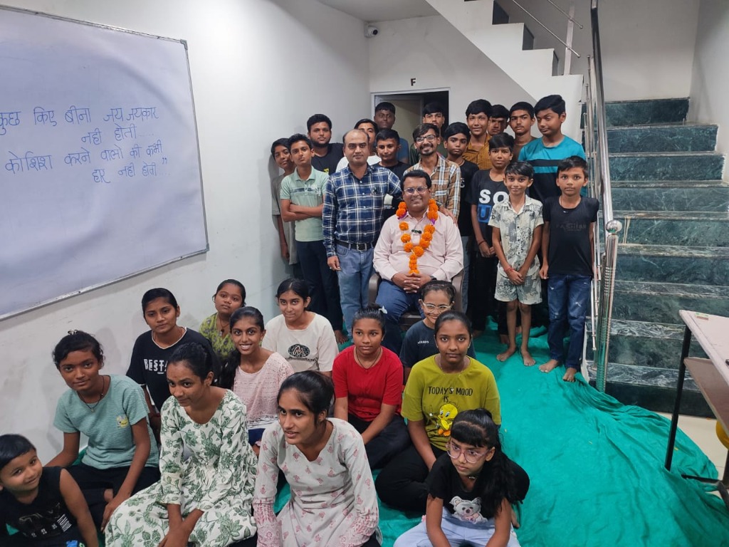 Student gathering and felicitation event with guest speaker in classroom